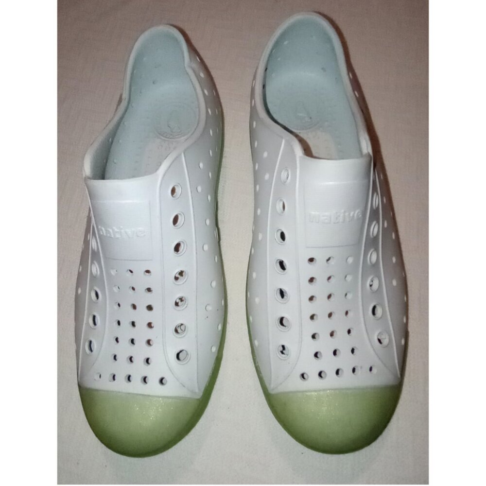 Native Shoes Jefferson Bling Green and White Junior Size J2